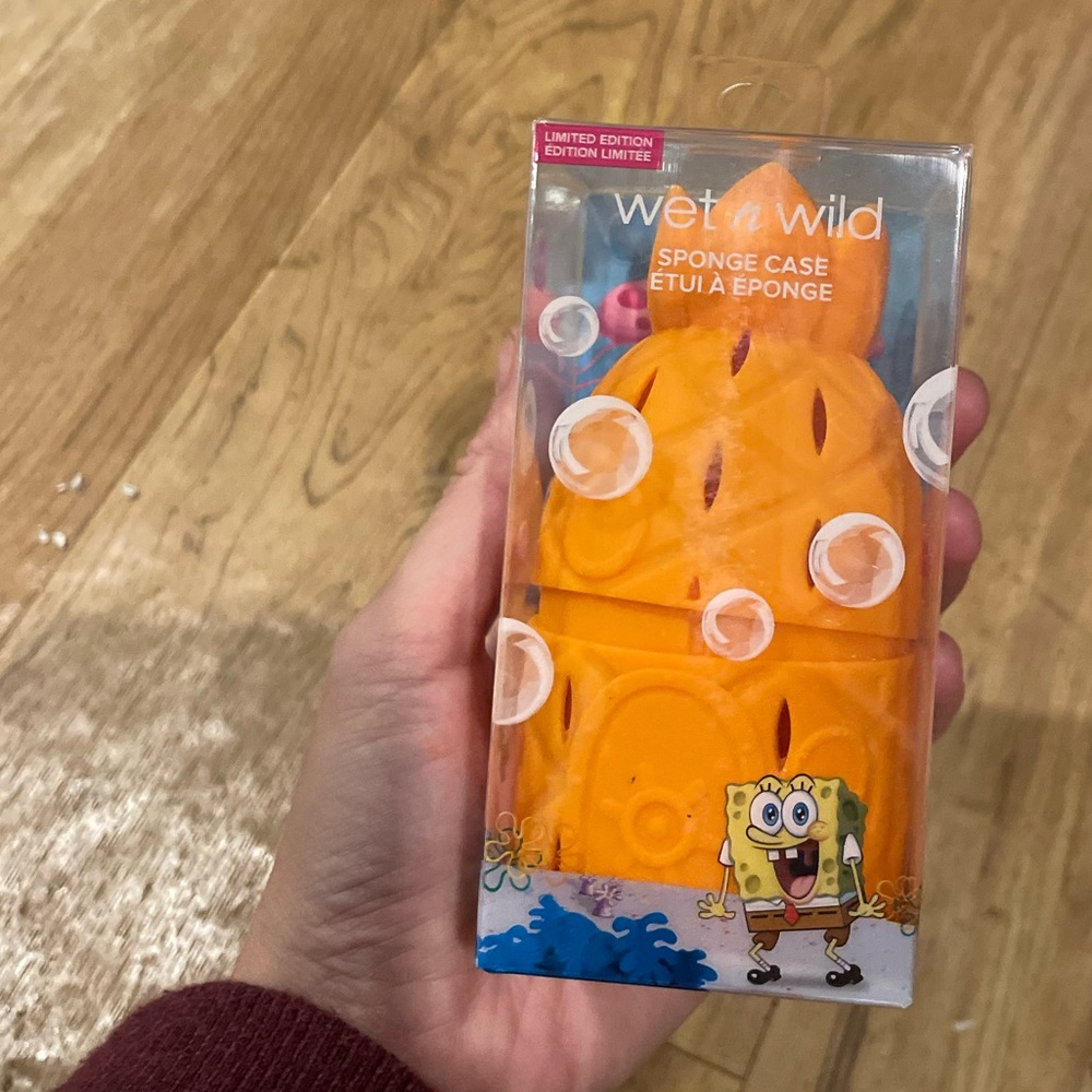 Wet n wild limited edition SpongeBob sponge case